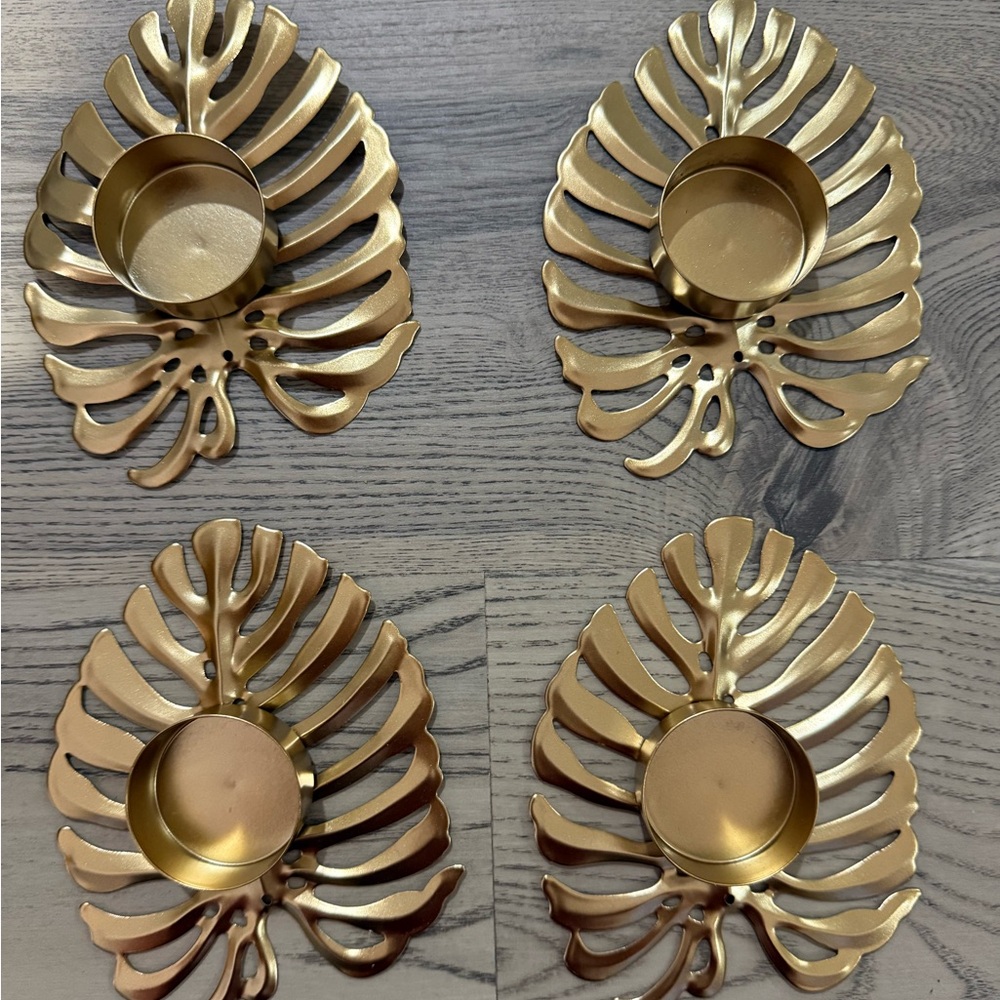 NEW Set of 4 Palm tea light holders